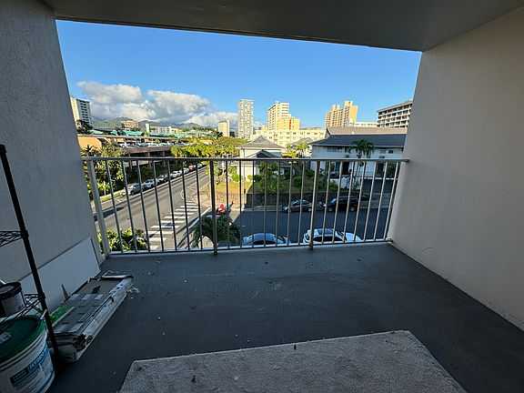 5th image of 1052 Ala Nanu St APT 404
