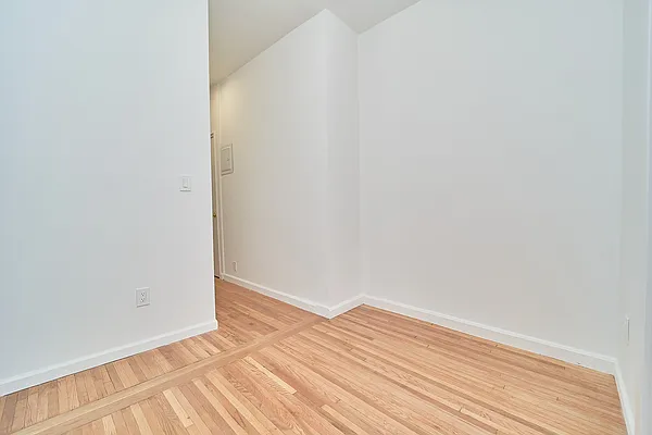 Rented by Living New York | media 16