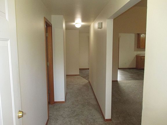 5th image of 8512 123rd Street Ct E #8514
