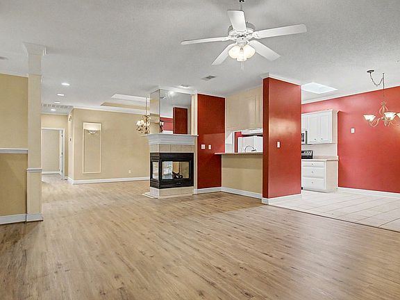 5th image of 1911 Regalwood Dr