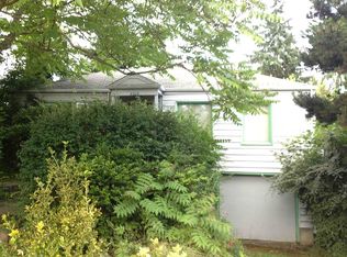 8208 22nd Ave NE, Seattle, WA 98115