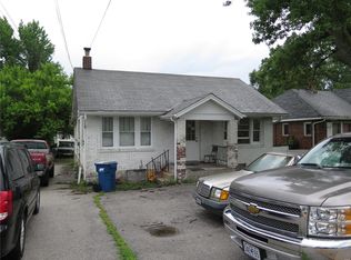 9716 Lackland Rd, Saint Louis, MO 63114