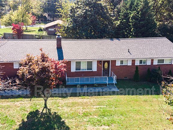 2nd image of 7900 Livingston Dr