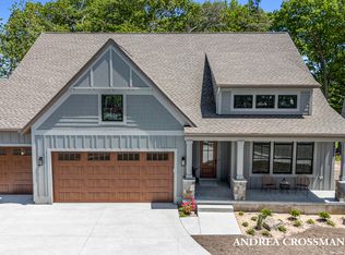 2924 Duneside Cir, Muskegon, MI 49441