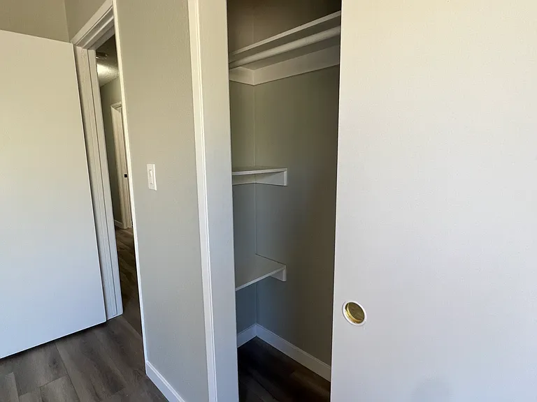 9208 Langdon Ave — Photo 26