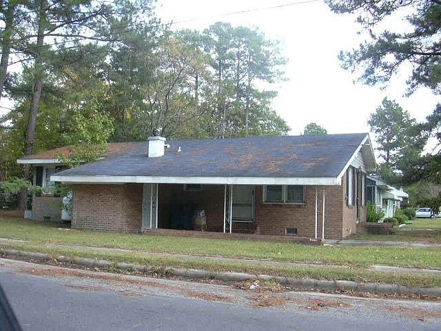2nd image of 1600 E Caswell St