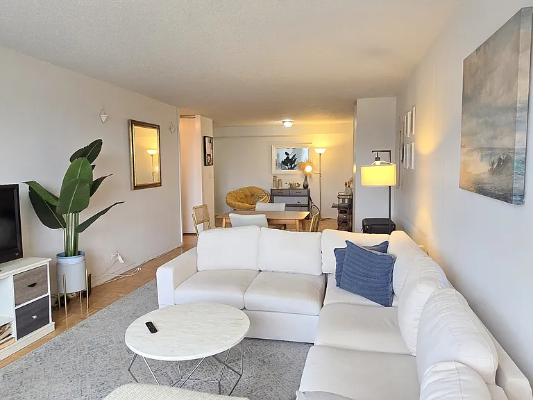 401 2nd Ave #24E — Photo 2
