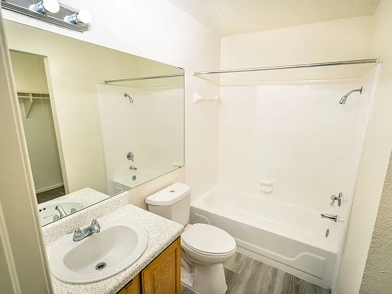 Tamarack Place Apartments — Photo 54