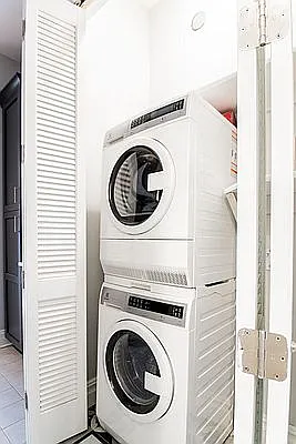 Rented by Living New York | media 22