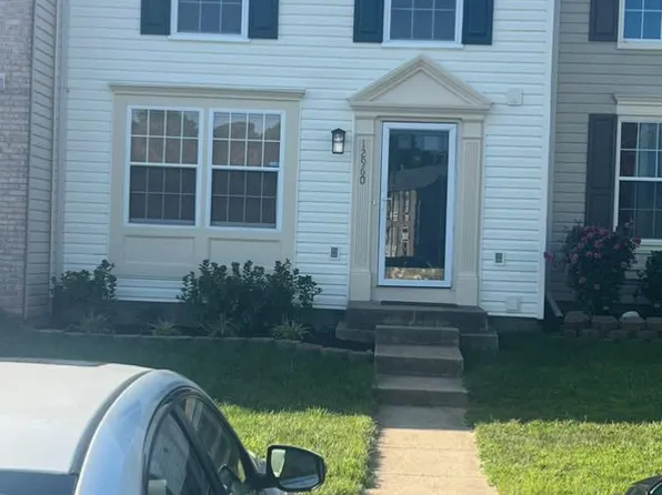 12960 Augustus Ct, Woodbridge, VA 22192