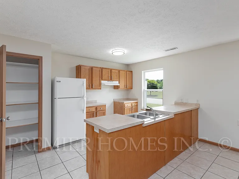 811 Serenity Ln #811 — Photo 11