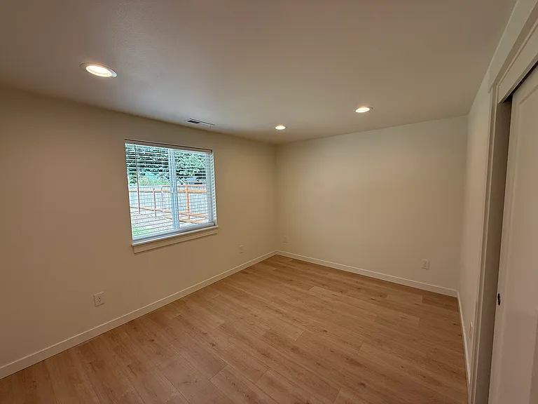 721 Iva Ln NE — Photo 26
