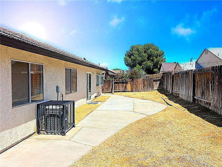 2826 San Ramon Dr — Photo 38