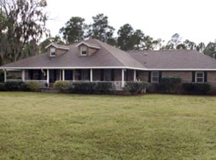 213 E End Rd, San Mateo, FL 32187