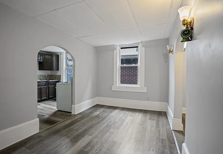 235 Monmouth St #2 — Photo 3