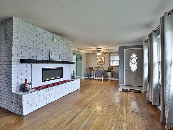 5th image of 4059 W Franklin St
