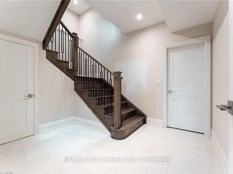 119 Jay St — Photo 31