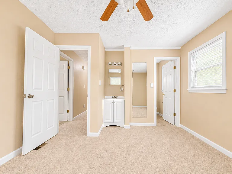 3260 Ridgecrest Dr — Photo 21