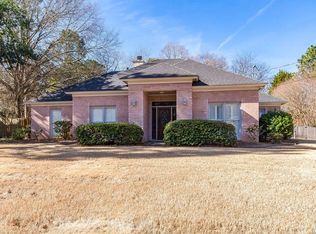 1744 Shoreham Dr, Montgomery, AL 36106