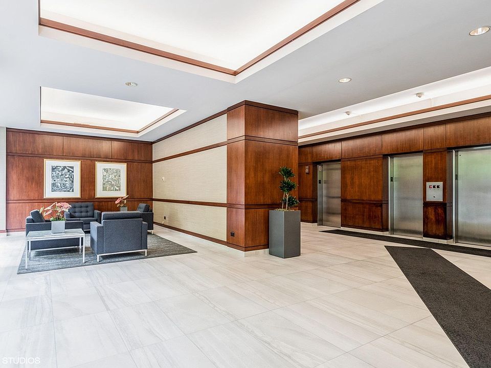 Handsome Lobby.