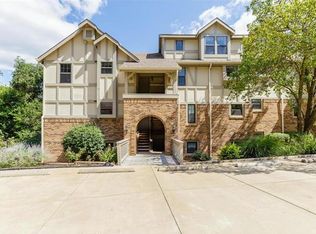 2244 Canyonlands Dr APT A, Maryland Heights, MO