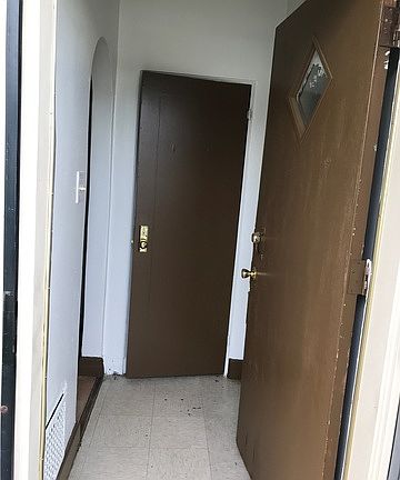 2nd image of 148 E 22nd St #1