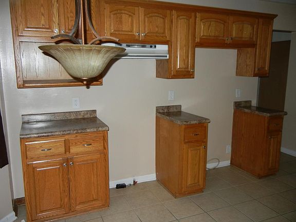 Kitchen - Tile Floor