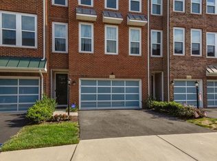 42268 Riggins Ridge Ter, Ashburn, VA 20148