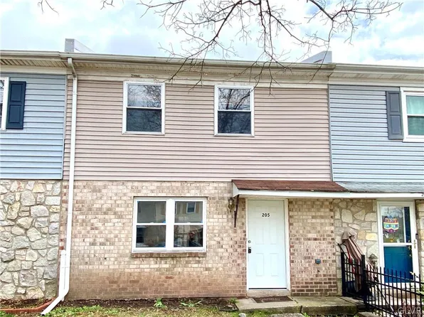 205 1st Ave, Richlandtown, PA 18955