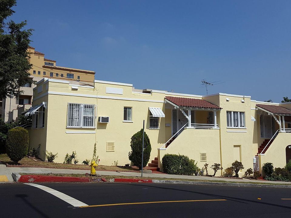 Exterior of 4plex. Unit 605 is on the top right