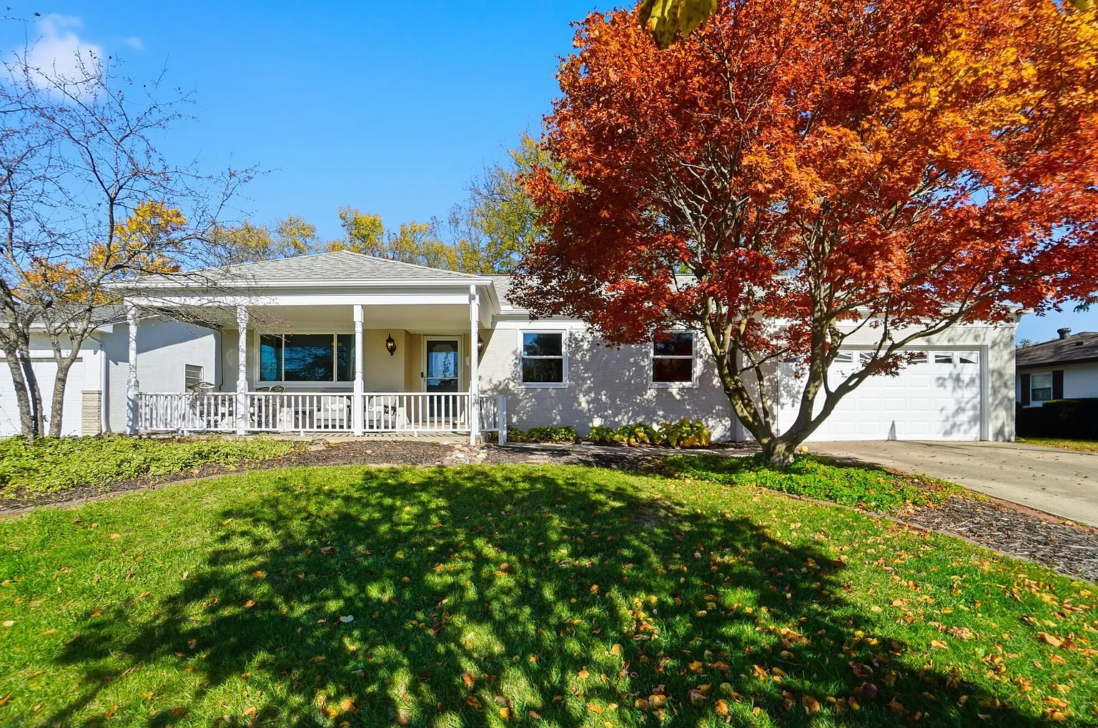 3060 Sawyer Dr photo 1