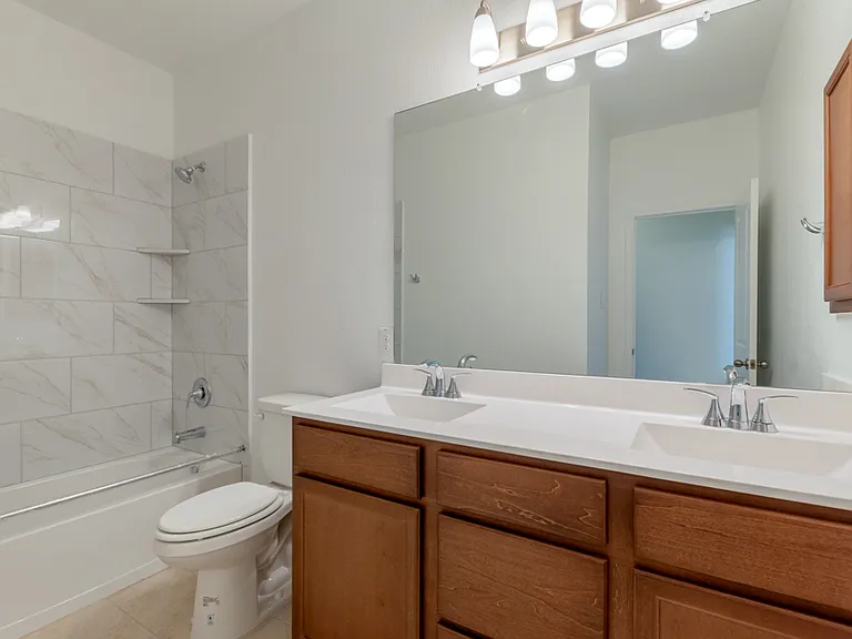 15515 Electra Cir — Photo 5
