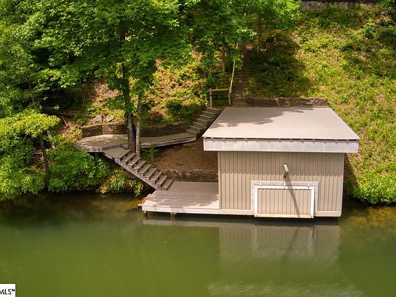3rd image of 2408 W Lakeshore Dr