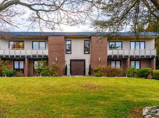 15 Fairfield Rd, Somerset, NJ 08873