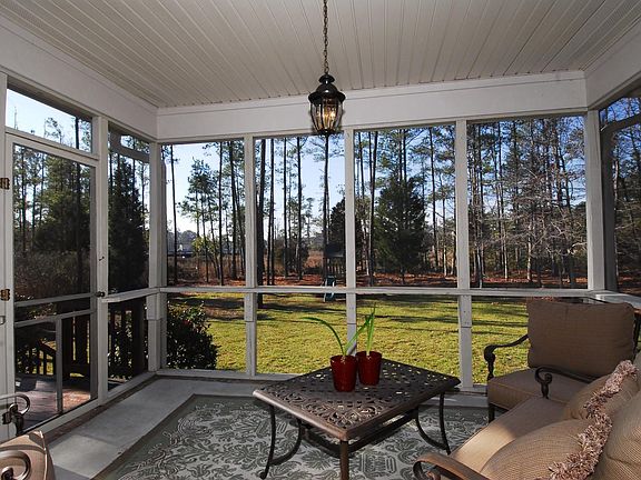 Screened-in Porch