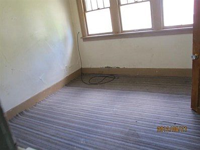 5th image of 701 E Haney Ave