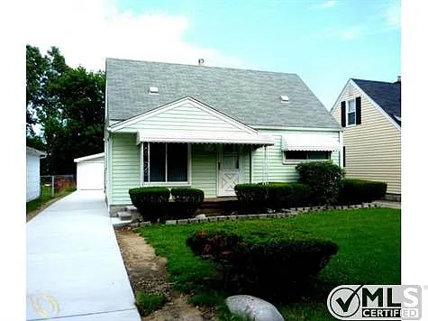 15421 Oldham St photo 1