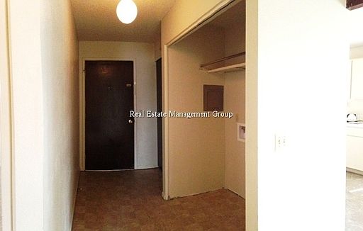 5th image of 2348 Mary Ave Unit B
