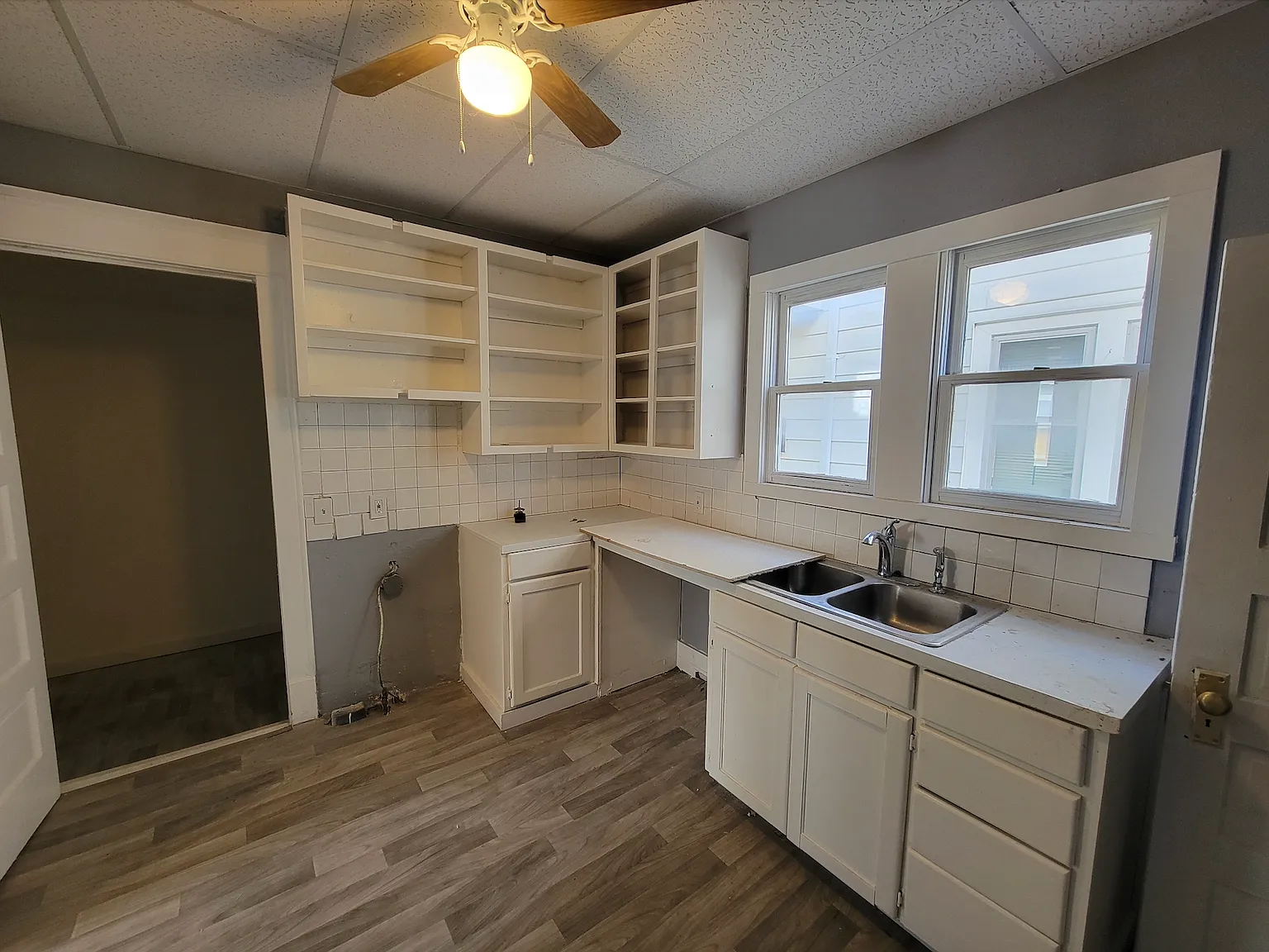 4 bed, 1144 sqft, $1,200 — Photo 4