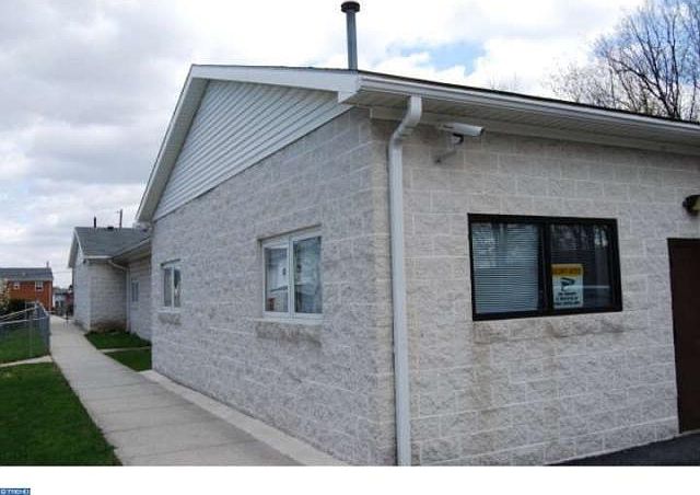 1st image of 943 Fairmont Ave