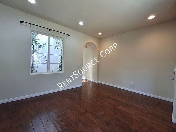 4th image of 24310 Las Palmas St