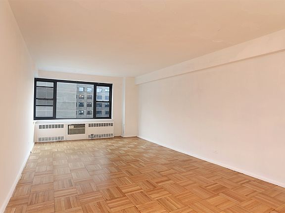 4th image of 80 E End Ave APT 10F
