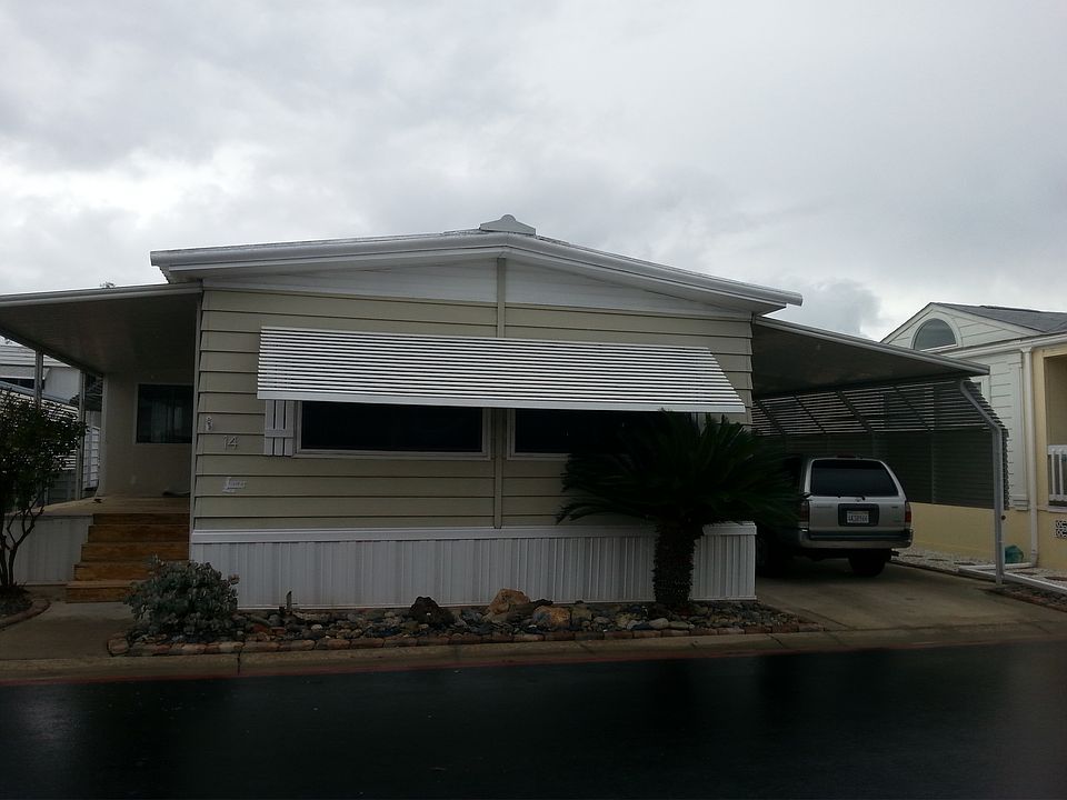 1st image of 1506 Oak Dr Space 14