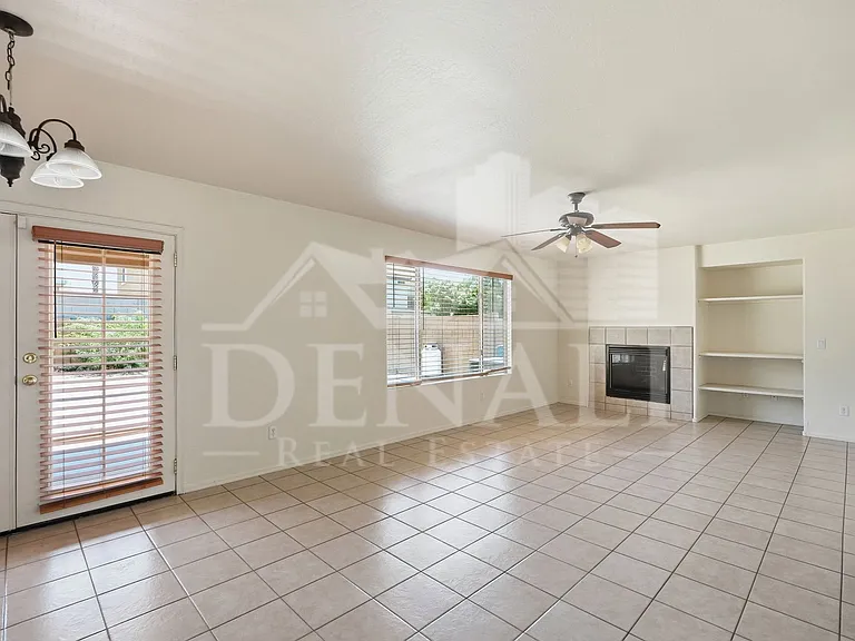 6107 N 135th Dr — Photo 4