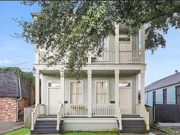 2nd image of 2322 Chippewa St
