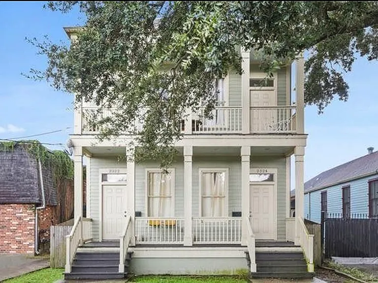 2322 Chippewa St — Photo 2