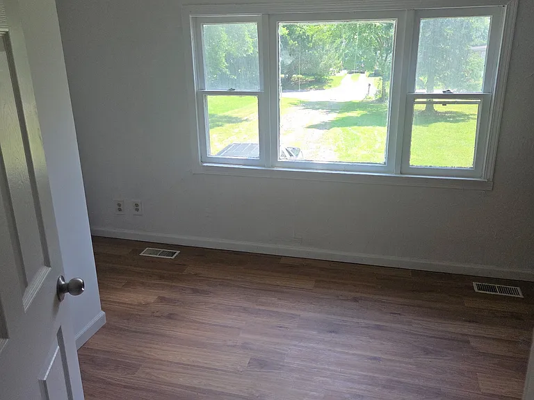 22115 Springbrook Ave — Photo 8