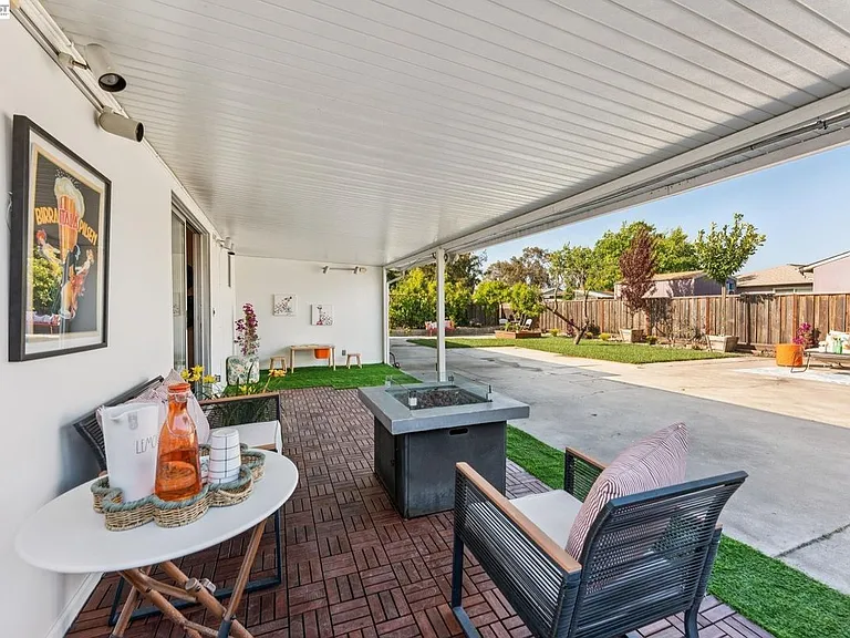 417 Maitland Dr — Photo 12