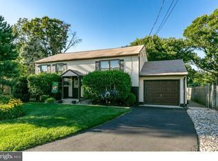 339 6th Ave, Lindenwold, NJ 08021