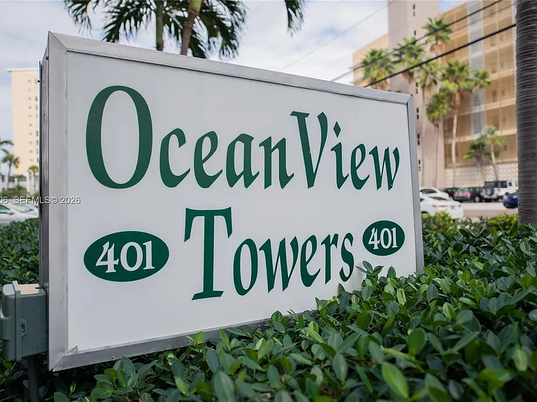 401 Golden Isles Dr #1011 — Photo 34